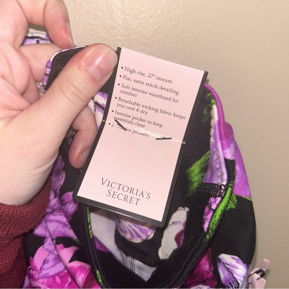 NWT Victoria’s Secret Floral High Rise Leggings - Picture 8 of 8